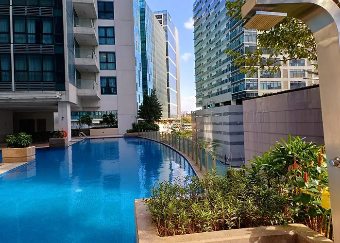Apartment Free Welcome Breakfast, Bgc 1br, 300mbps Fiber, Steps To Mitsukoshi & Uptown, 30c1