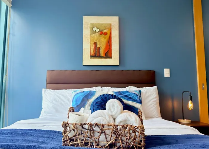Free Welcome Breakfast, Bgc 1br, 300mbps Fiber, Steps To Mitsukoshi & Uptown, 30c1 Apartment Manila