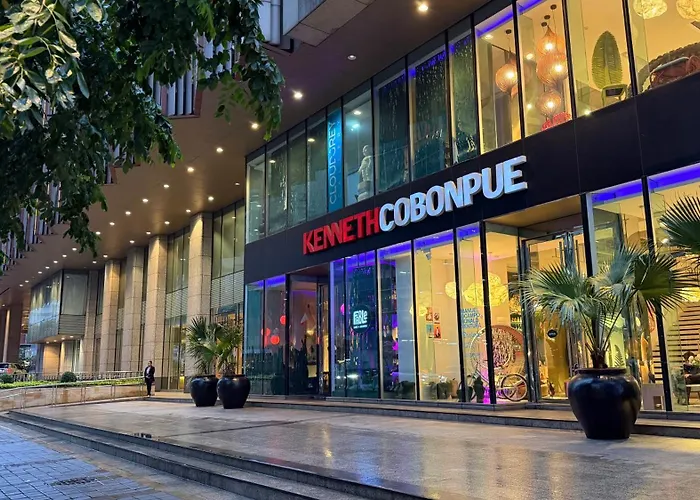Free Welcome Breakfast, Bgc 1br, 300mbps Fiber, Steps To Mitsukoshi & Uptown, 30c1 * Manila